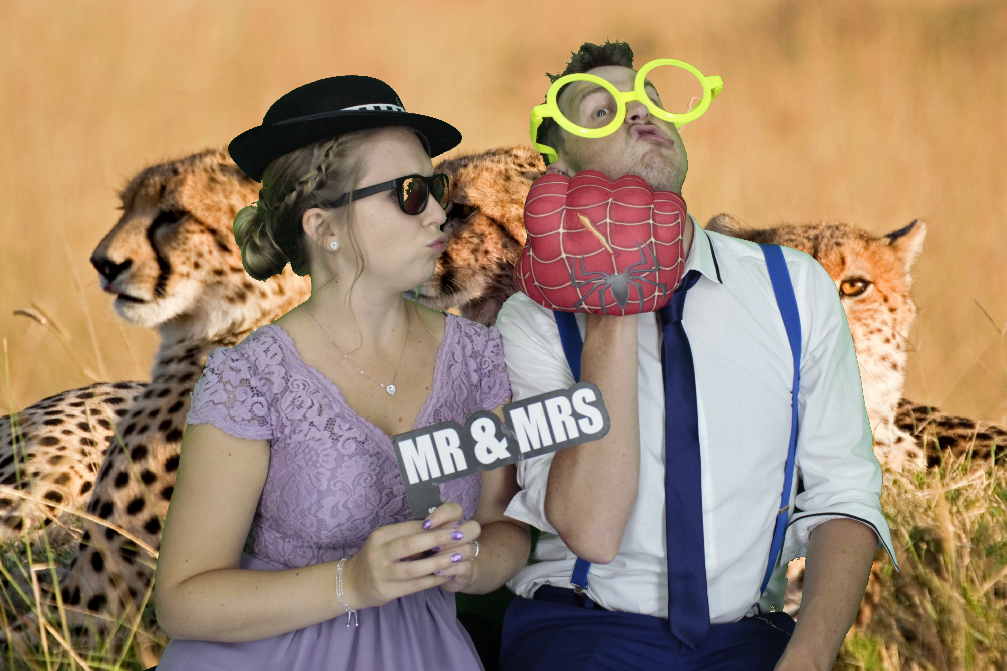 Mr & Mrs Brooks | View more photos from the event at gallery.myphotoboothexperience.co.uk/u/MyPhotoBoothExperienceLtd/Mr-Mrs-Brooks